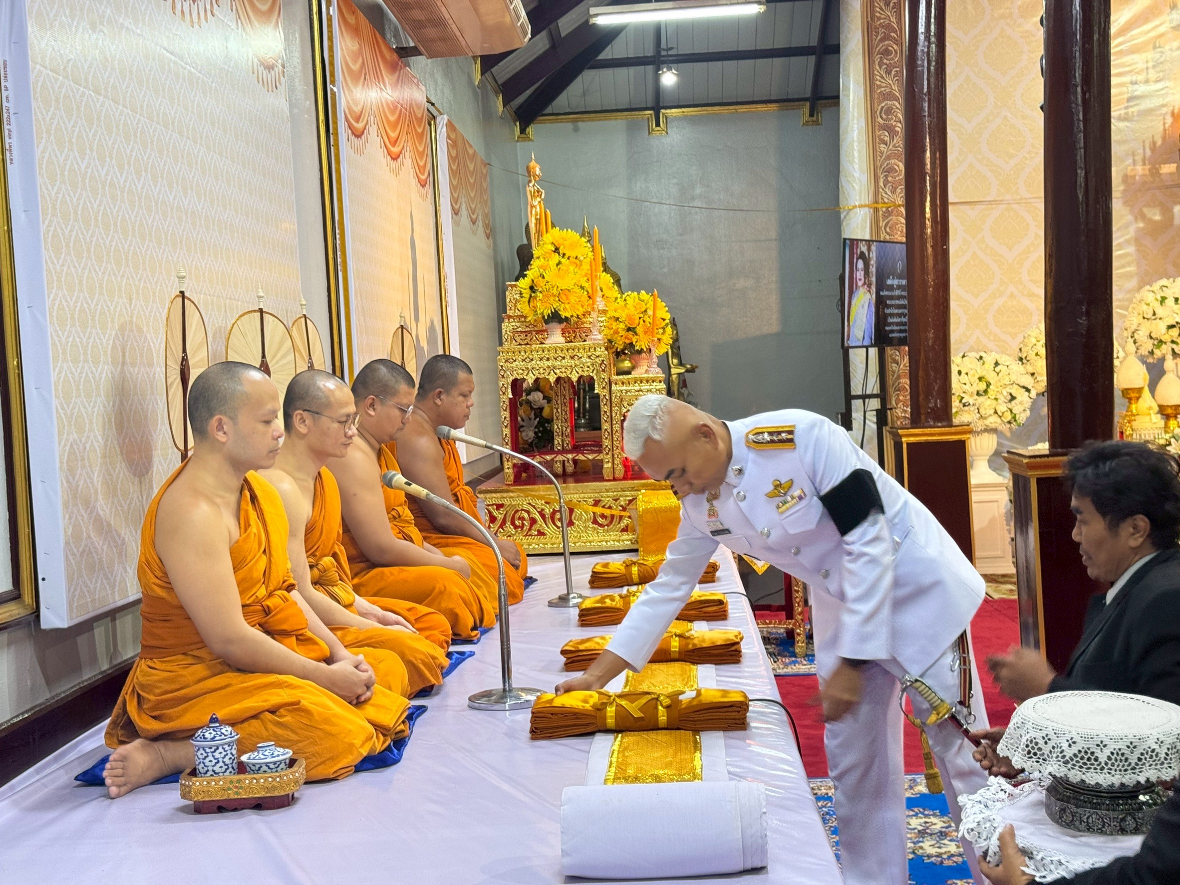 LINE_ALBUM_สวดอภิธรรมพระพันปี_251117_100