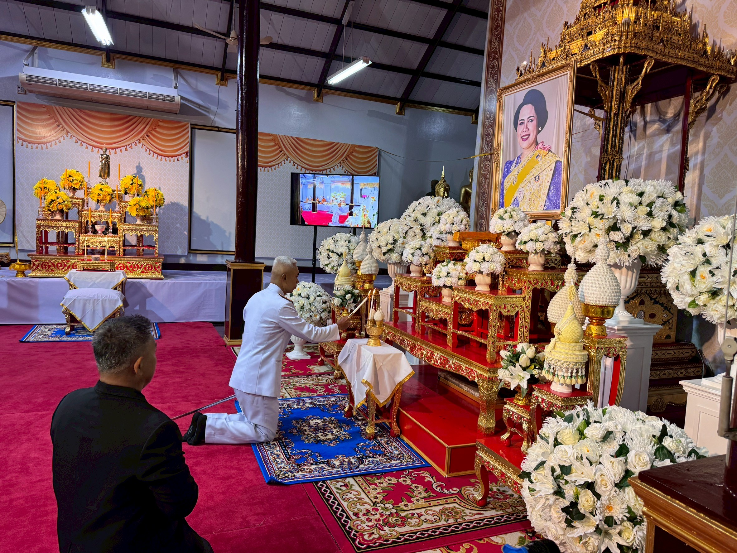 LINE_ALBUM_สวดอภิธรรมพระพันปี_251117_47