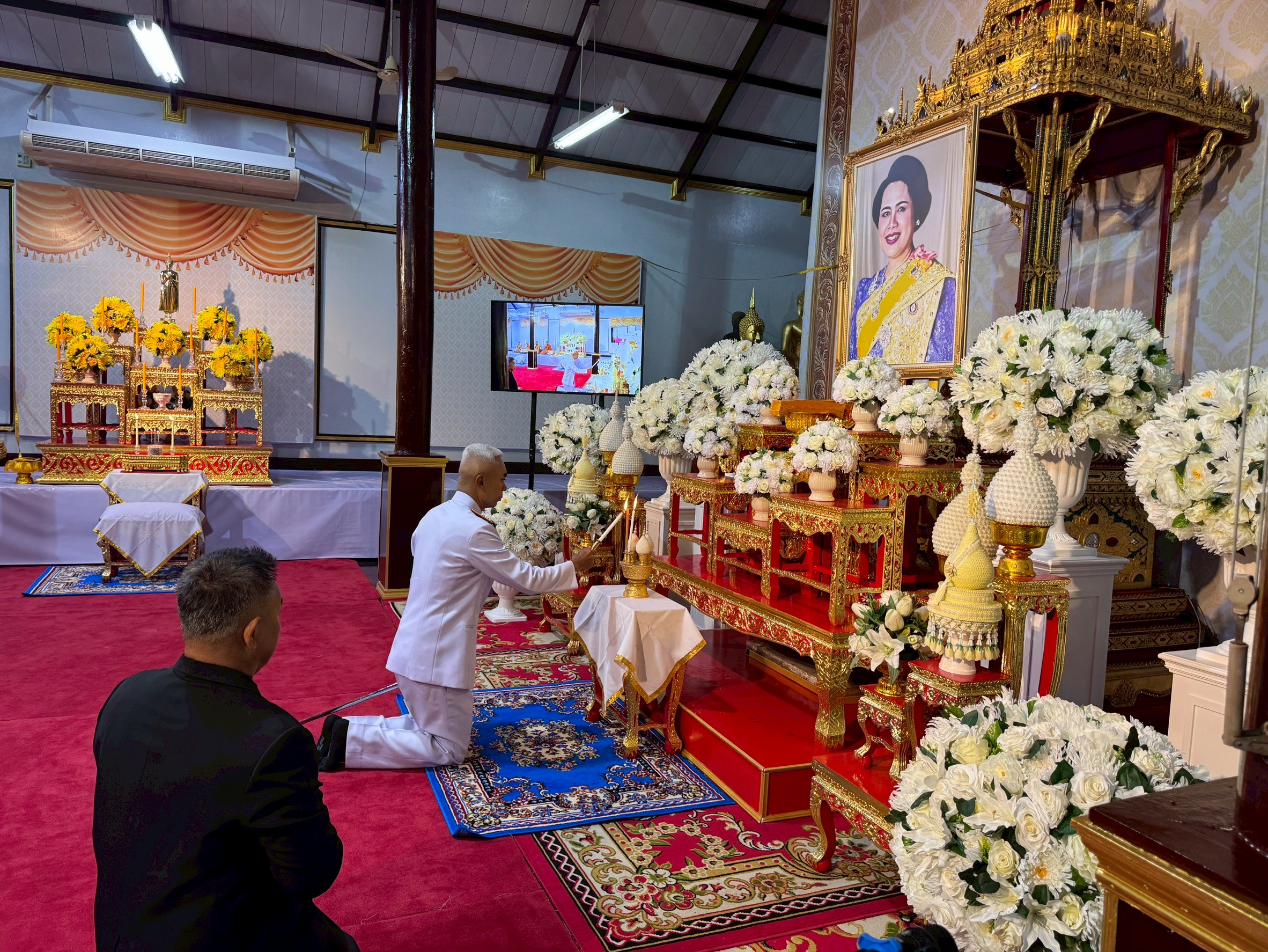 LINE_ALBUM_สวดอภิธรรมพระพันปี_251117_48