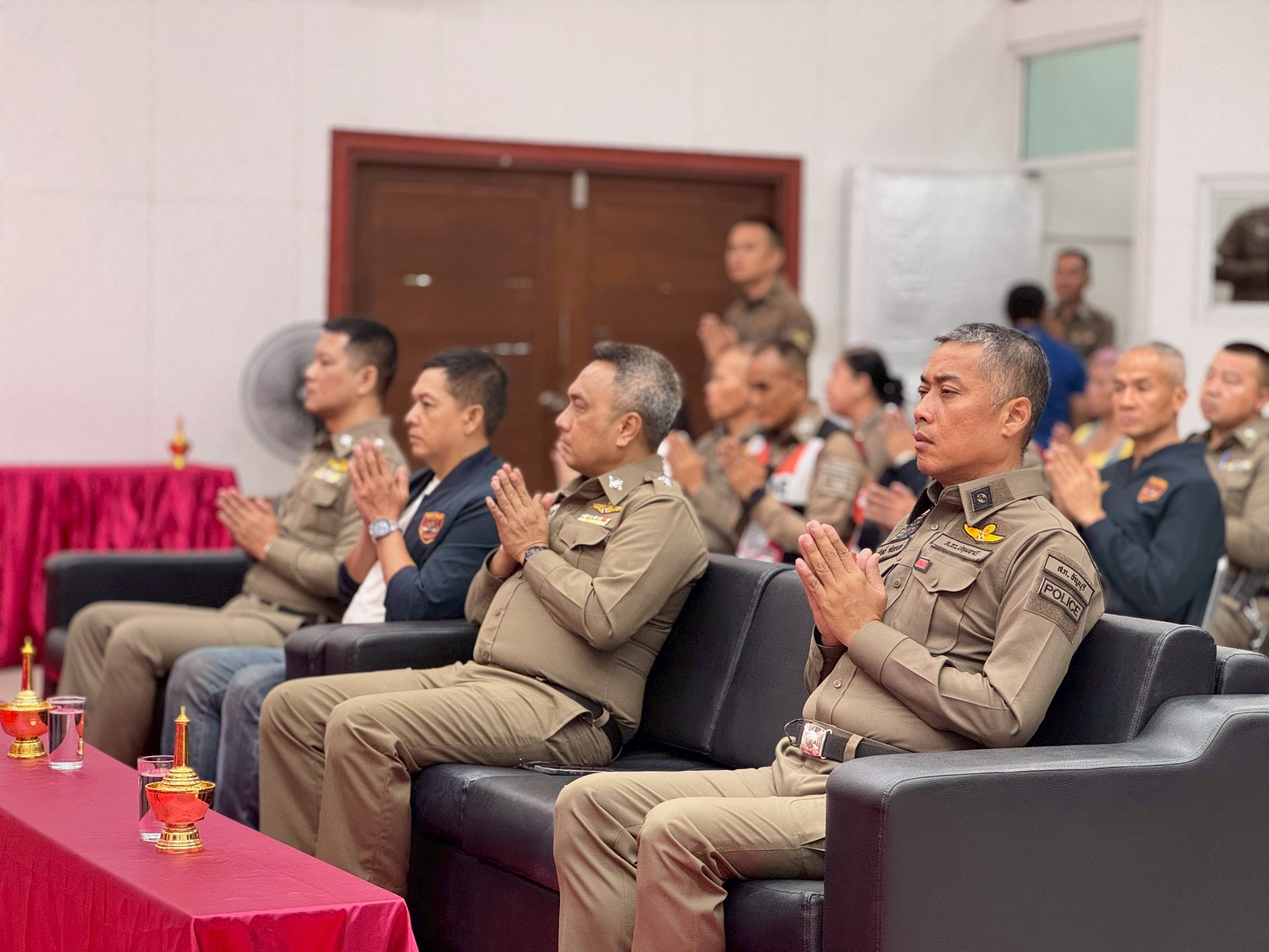 LINE_ALBUM_ทำบุญโรงพัก 3 เม.ย.69_260403_26