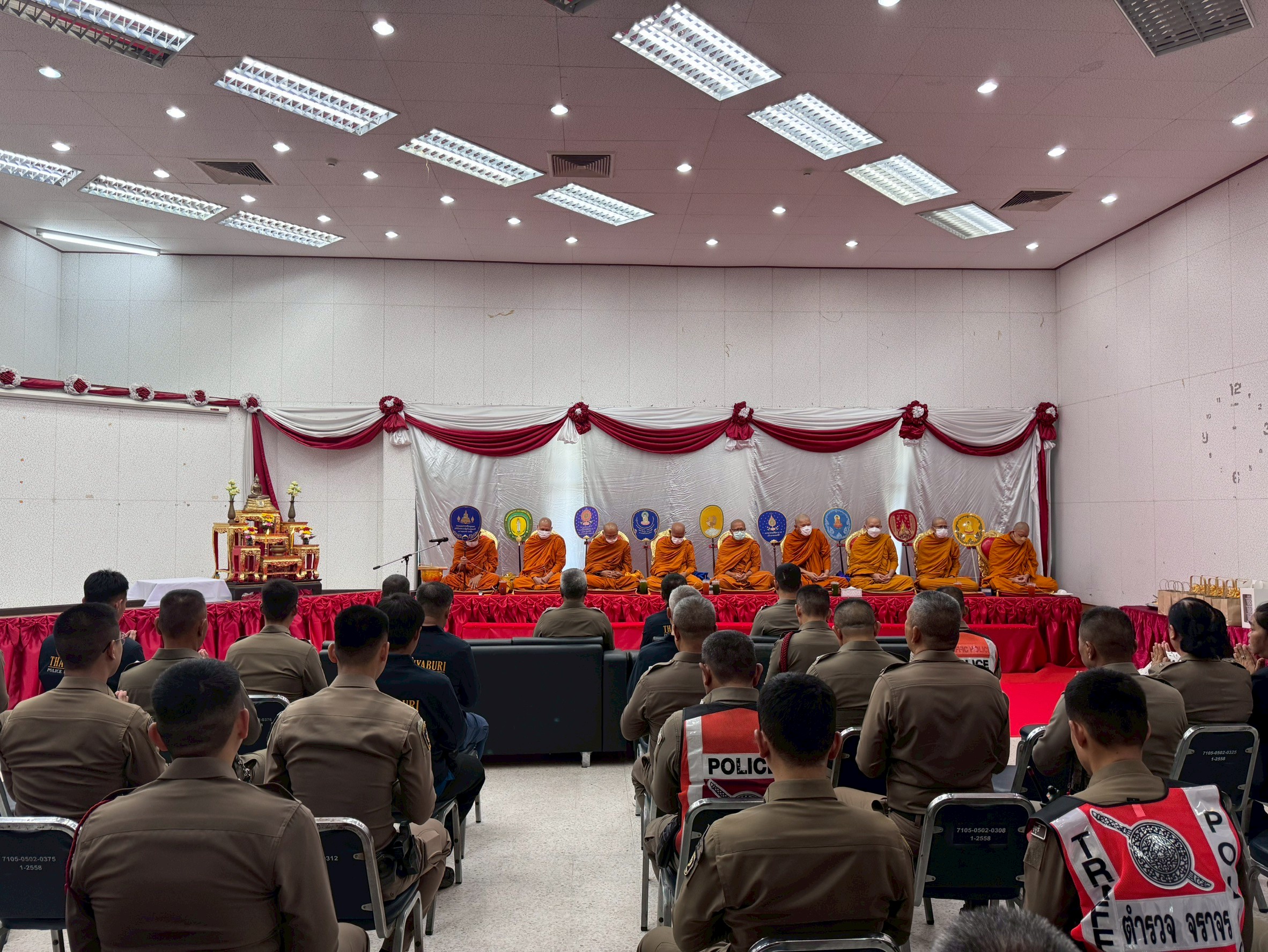 LINE_ALBUM_ทำบุญโรงพัก 3 เม.ย.69_260403_58