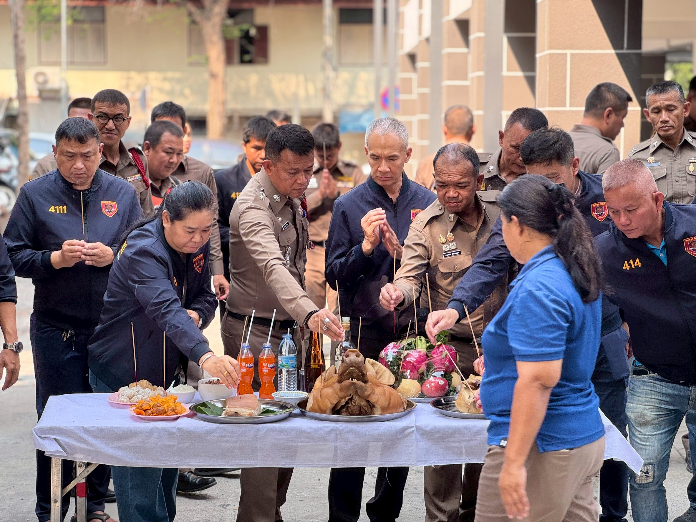 LINE_ALBUM_ทำบุญโรงพัก 3 เม.ย.69_260403_88